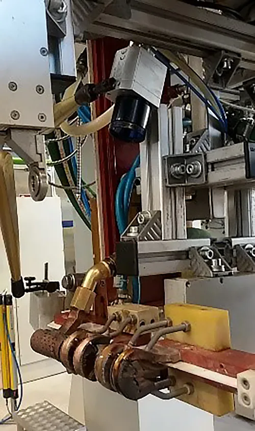 비접촉 적외선 온도 센싱을 통한 유도가열 공정 최적화