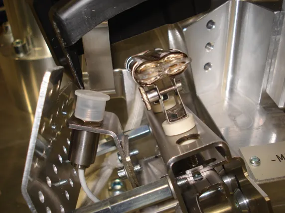 접합 공정에서 균일한 가열을 구현하기 위한 과제